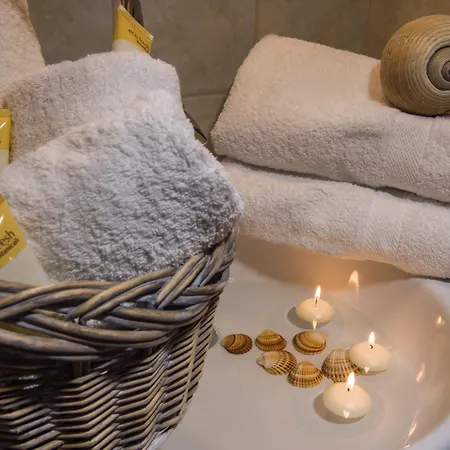 Отель Andromeda